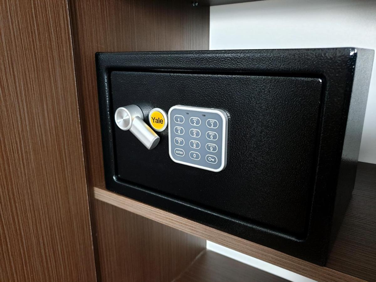 Executive Apartment Avantgarden Coresi Braşov Exterior foto